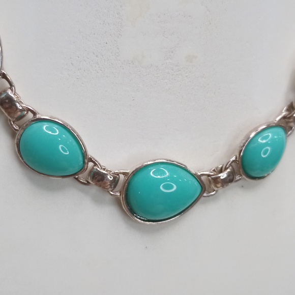 Vintage Napier turquoise Lucite necklace With Earrings - Picture 3 of 6